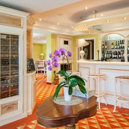 Au Gay Sejour Hotel Faverges Exterior foto